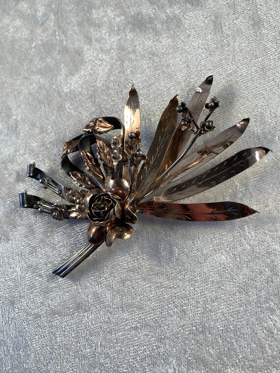 Lovely 1940s Hobé Floral Bouquet (Spray) Brooch-L… - image 3