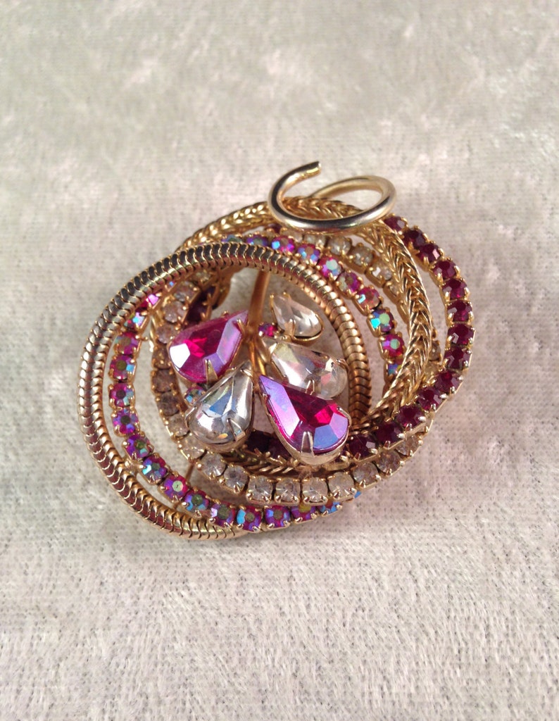 EXQUISITE Hob\u00e9 Demi Parure of Aurora Borealis Ruby Red and Crystal Clear Rhinestones 441 Two-Piece Set - Earrings and Brooch Pin Amazing