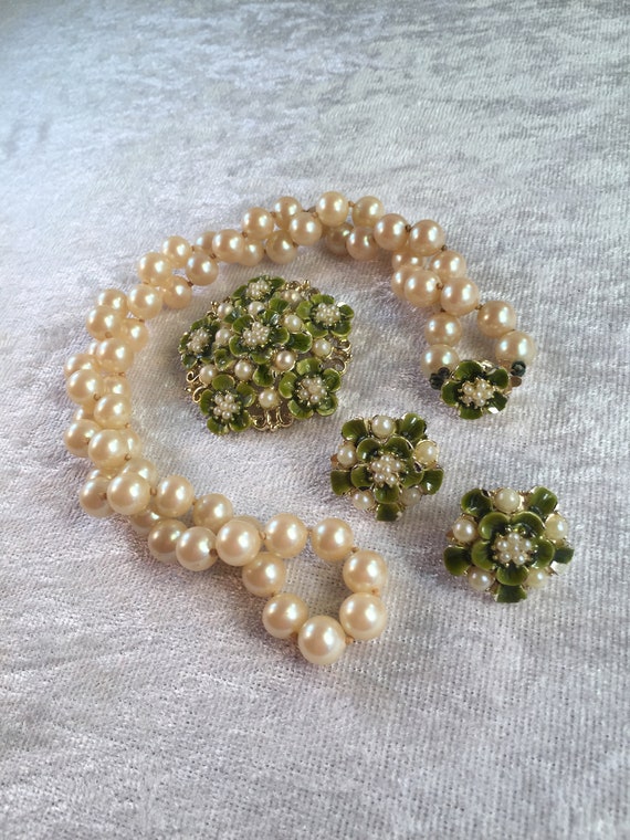 GORGEOUS Vintage Hobé Parure Pearl Necklace Earri… - image 8