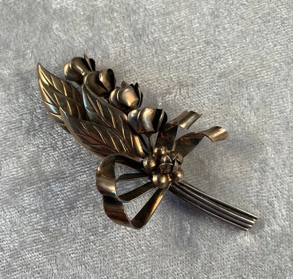 Stunning Hobé Floral Bouquet Brooch - 1940s 14K o… - image 3