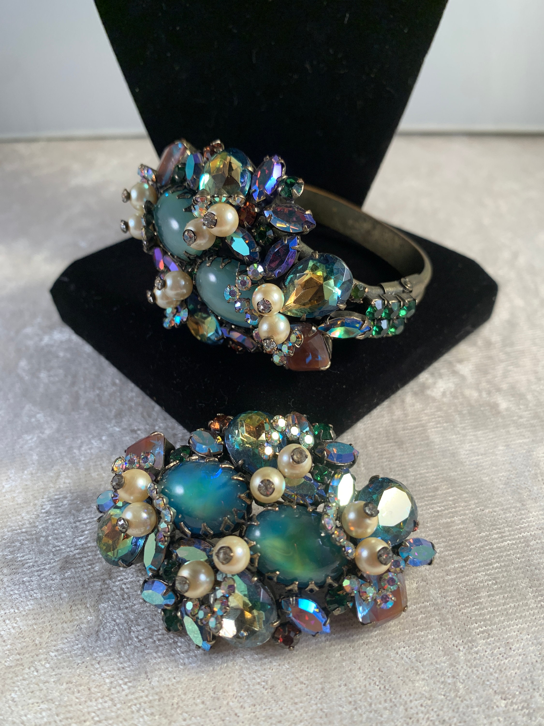 Saphiret Brooch - Etsy