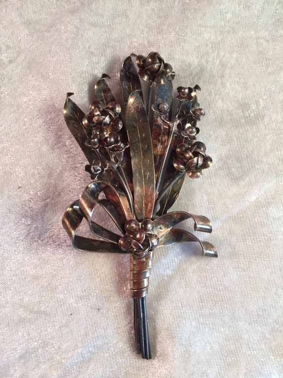 Classic Hobé Floral Bouquet Brooch - 1940s 14K Go… - image 3