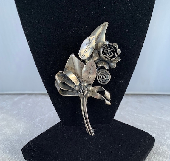 Lovely Hobé Sterling Silver Floral Bouquet Brooch… - image 1