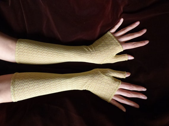 Antique Edwardian fingerless lace mittens. Golden… - image 2