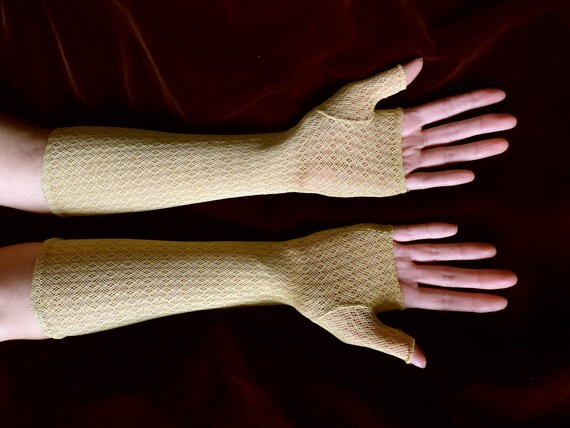 Antique Edwardian fingerless lace mittens. Golden… - image 3