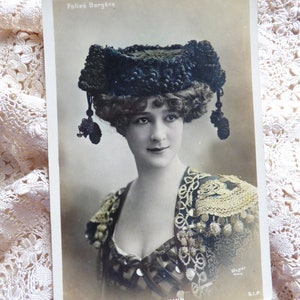 2 Antique postcards French can can 1900s - old postcards - collectables - cabaret - Irene King - Letty Linn - cancan - Folies Bergère
