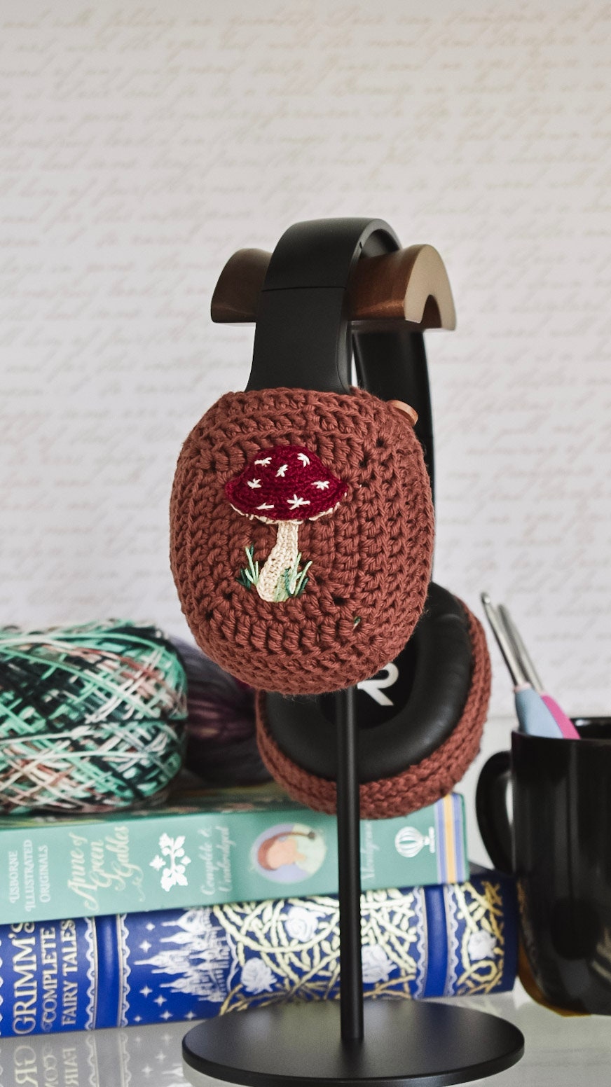 22 Crochet Headphone Cover Patterns, Strawberry, Star, and Fox Styles 12 Crochet Headphones Cover