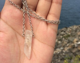 Minimalist Quartz Point Necklace Healing Crystals and Stone Natural Stone Jewelry Chakra Jewelry Meditation Jewelry Clear Quartz Necklace