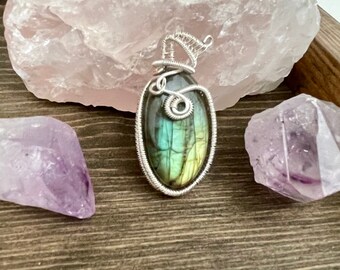 Silver Labradorite Necklace Handmade Wire Wrapped Jewelry Labradorite Jewelry Healing Crystals and Stones Gift For Her Reiki Chakra Crystal