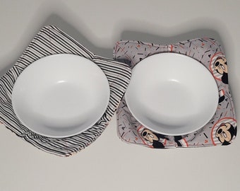 Mickey Mouse Bowl Cozy Set, Reversible Cotton Fabric, Microwavable