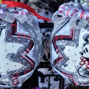 Mickey and Minnie Mouse Vintage Romance 4 Inch &quot;Quilted&quot; Ornament