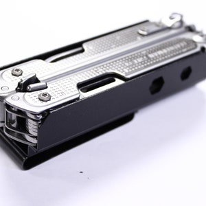 P4 & P2 Magnetic Sheath compatible with leatherman multi-tools
