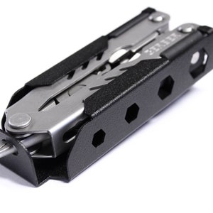 Gerber MP400 sheath - designed by Rae Gear