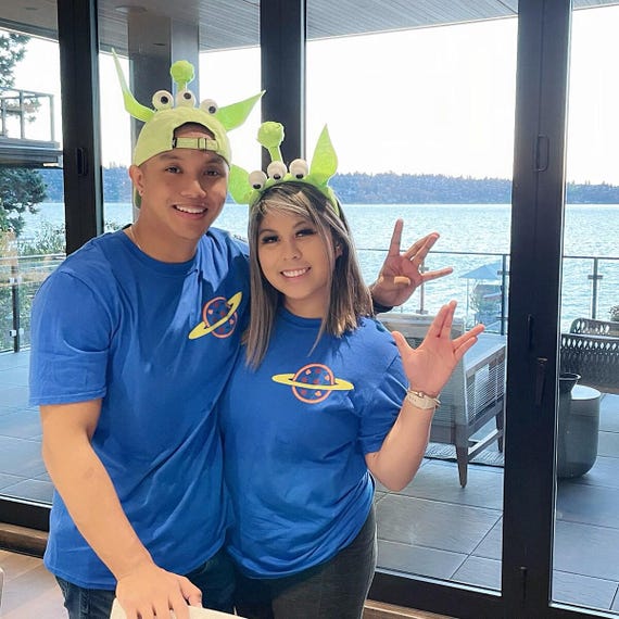 Pizza Planet Ringer T-shirt & Matching Hat Combo Halloween Costume Cosplay Set - Foto 6