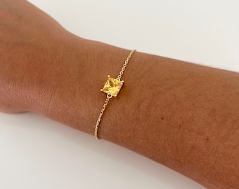 Yellow Topaz Charm Bracelet – Gold Link Chain, November Birthstone