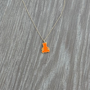 Colgante de oso naranja brillante: collar con dijes, accesorio de moda