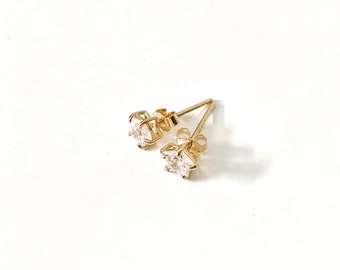 14k Solid Yellow Gold Earring Set: Star Stud Earrings with Sparkly Stone