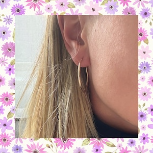 Classic Hoop Earrings in 14k Yellow Gold for Everyday Wear