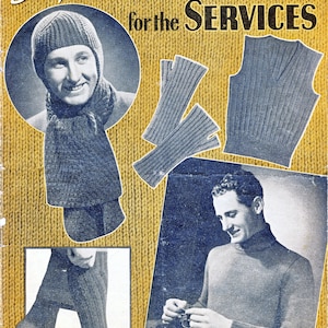 Könnte beinhalten: Ein Vintage-Strickmusterheft mit einem Cover, das eine gestrickte Mütze, einen Schal, Handschuhe und einen Pullover zeigt. Der Titel lautet "Simpler Knitting for the Services" und der Preis beträgt 6d.