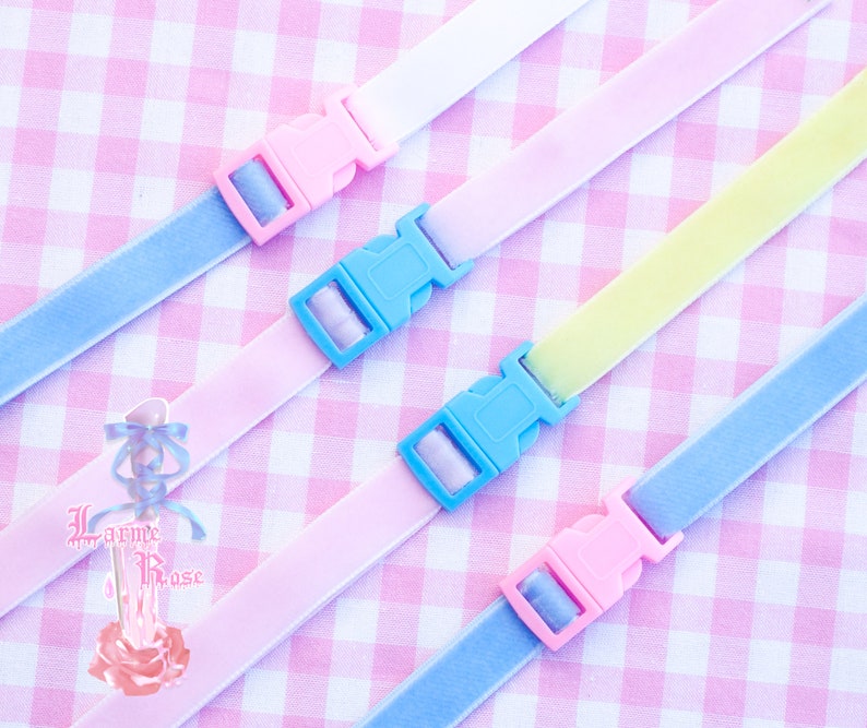 velvet lock-on choker