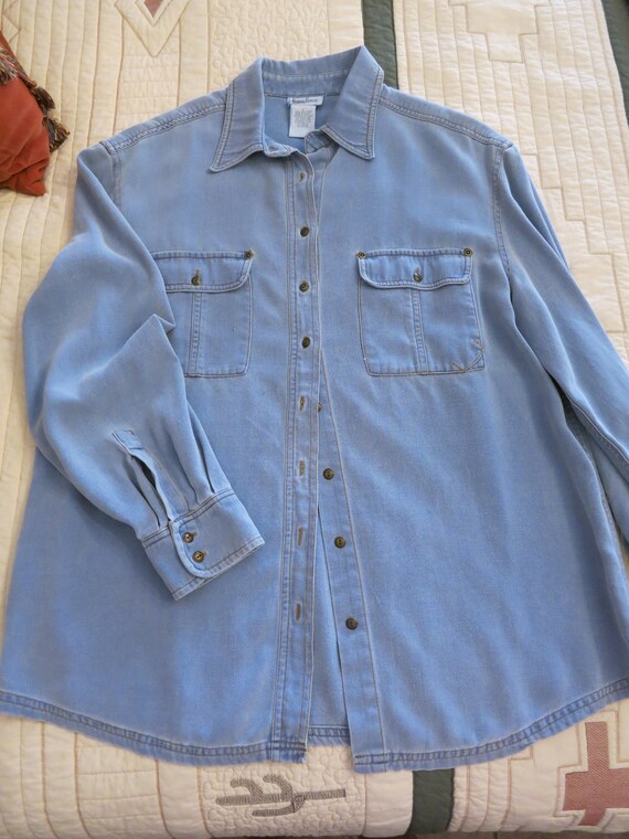 Neiman Marcus, Chambray Blue Denim Shirt, Size L. 