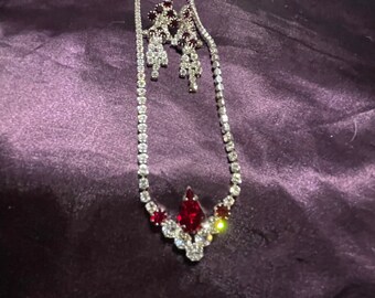 Lovely 1980s red and diamanté choker and earring set