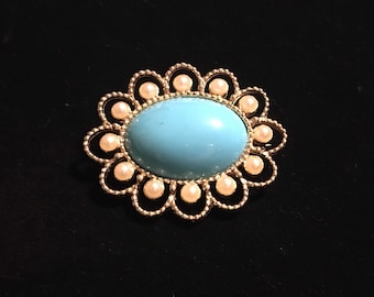 Sarah Coventry faux turquoise and pearl brooch 1960s or 70s.