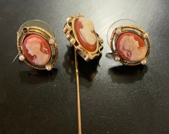 Avon stickpin and pierced earring cameo set vintage