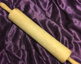 Vintage mid century rolling pin solid wood one piece