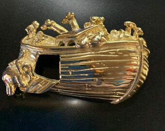 AAI Noah’s Ark brooch in gold tone. 1980s or 1990s vintage
