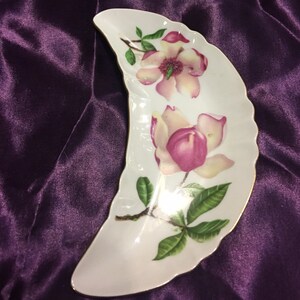 Gorgeous crescent style nut or relish dish Bavaria vintage old nuremberg