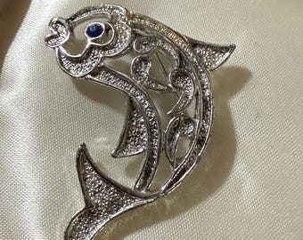 Silver tone fish brooch marked Gerri’s vintage