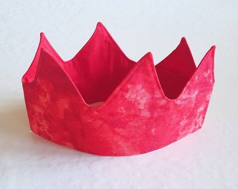 Fabric Crown fully adjustable, one size fits all