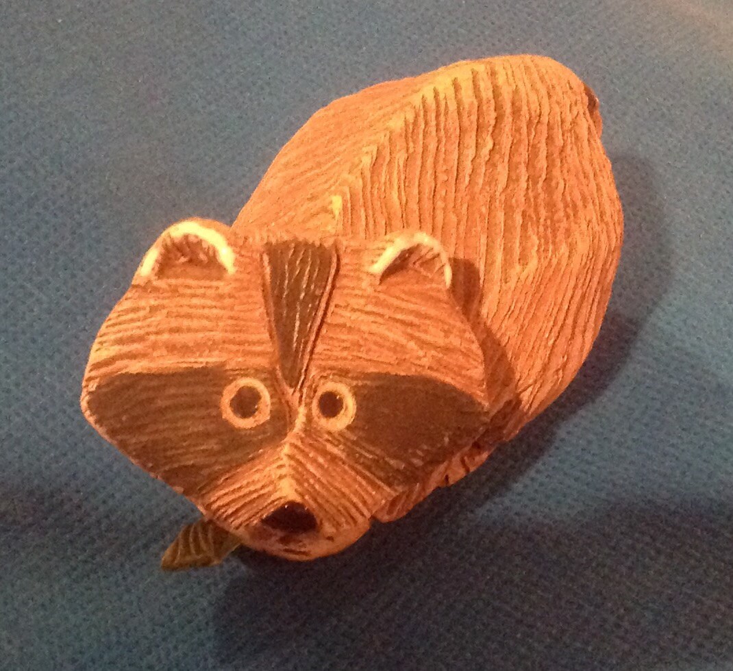 Vintage 1970 s Artesania Rinconada Racoon With Fish Etsy Italia vintage-1970-s-artesania-rinconada-racoon-with-fish-etsy-italia