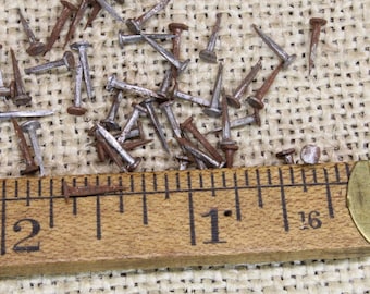 Clavos cuadrados pequeños antiguos de 5/16": 50 piezas de clavos de tachuela vintage Klean Kutt con punta afilada de 1/8" de cabeza redonda para manualidades ~50 x 247
