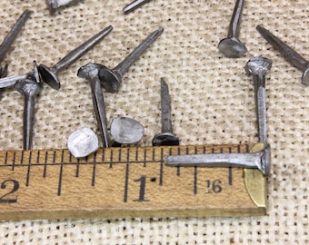 3/4” brad NAILS: 25 pieces round small flat head square vintage antique style ~25*140.9.1