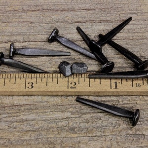 2 1//2/" Rose head 10 nails antique square wrought iron Spikes Decorative 2.5/"