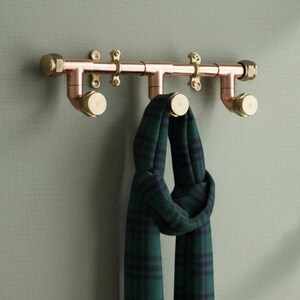 Perchero de cobre y latón / Barra para abrigos y chaquetas / Almacenamiento para la entrada