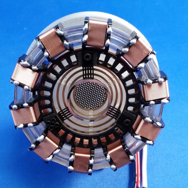 Deluxe Iron Man Arc Reactor - USB powered & Fully Assembled!