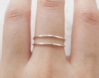 Thin sterling silver rings, set of 2 //silver stacking ring, hammered ring, thin silver ring, hammered sterling silver ring, stackable ring