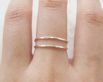 Thin sterling silver rings, set of 2 //silver stacking ring, hammered ring, thin silver ring, hammered sterling silver ring, stackable ring