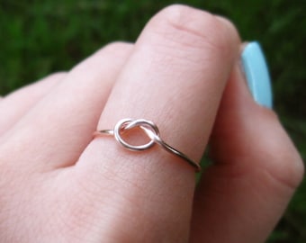 anneau de nœud d’amour en or rose, anneau de nœud d’amour réglable, anneau d’or rose, anneau de nœud en or rose, anneau de nœud, anneau d’amour, anneau de nœud d’amour midi