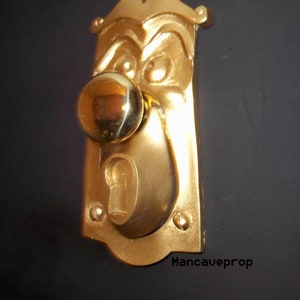 1 Alice In Wonderland Life Size Door knob Face Plate,Working Movie Prop