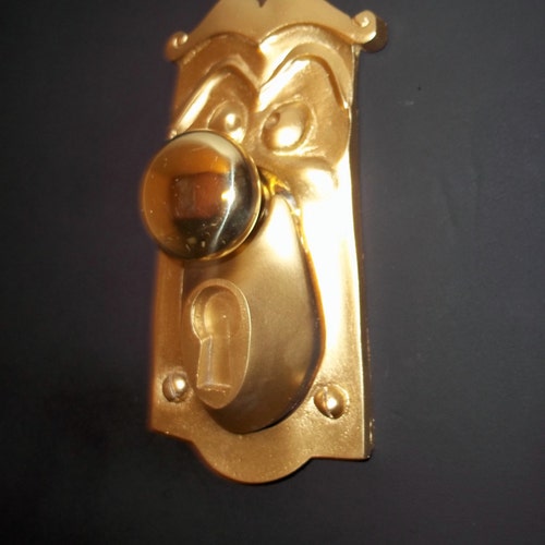 1 Alice In Wonderland Life Size Door Knob Face Plateworking Etsy 1 Alice In Wonderland Life Size Door Knob Face Plateworking Etsy