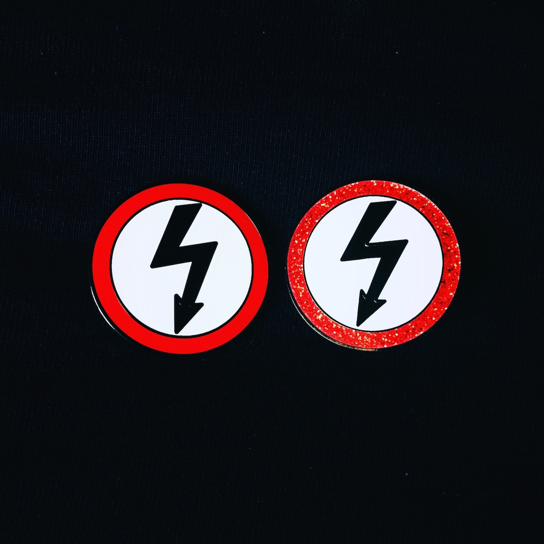 Handmade Antichrist Superstar Marilyn Manson Lapel Pin - Etsy, image size:1080x1079