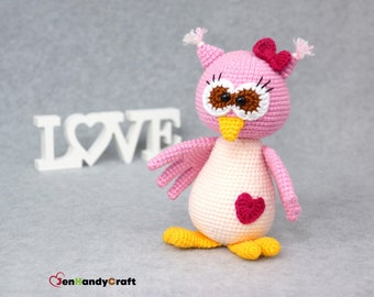 Stuffed owl with heart - Cute owl stuffed animal - Valentine's day owl plushie, Girlfriend gift, Sweet 16 gift