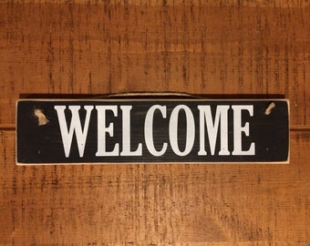 Welcome Sign - Housewarming Gift - New Home Gift - Rustic Farmhouse Decor - Hand Painted Wall Decor - Hanging Sign - Wall Signs For The Home