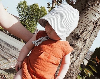 Brimmed baby bonnet black & white stripe linen