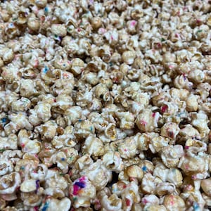 It&#39;s Your Birthday (Birthday Cake with Rainbow Sprinkles) Gourmet Popcorn