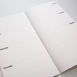Plain Weekly Calendar Week On 2 Pages WO2P Undated 15 Weeks